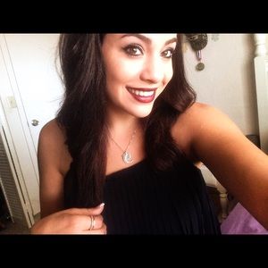 Meet your Posher, Gabrielle