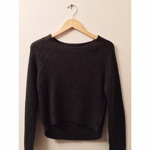 💫 dark grey cropped sweater 💫