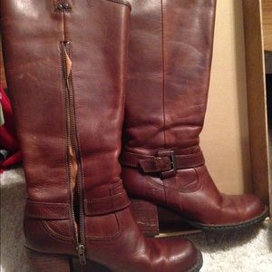 Brown born boots.