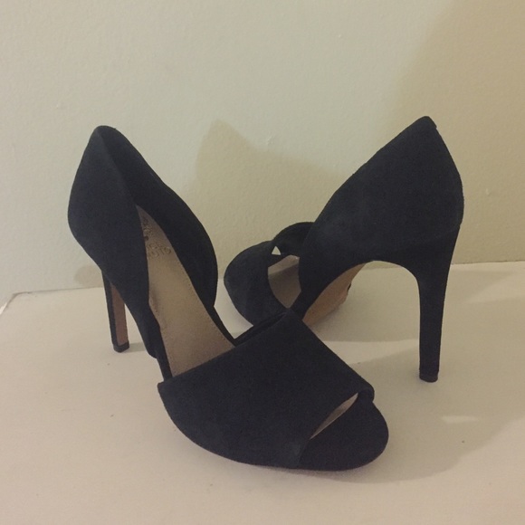 Like New Vince Camuto Suede Shoes | Size 8