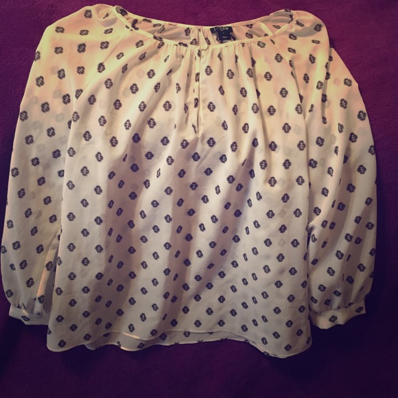 J Crew Flowing White and black pattern Long sleeve