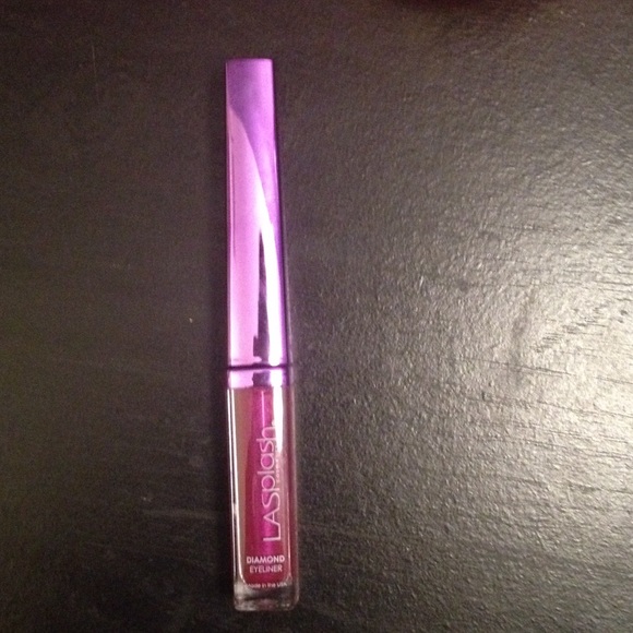 Flats - Picture 3 of 3