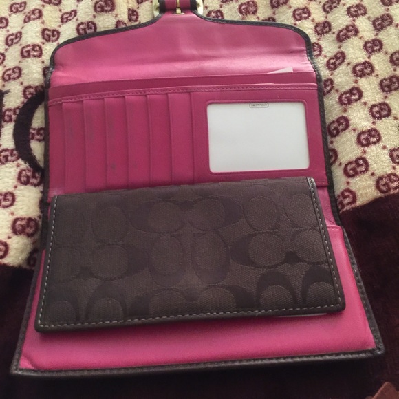 Coach - Picture 2 of 2