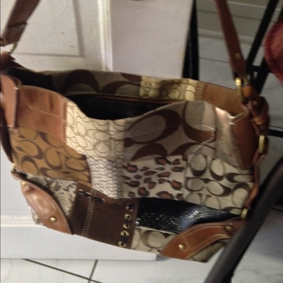 Excellent Condition coach - Picture 1 of 1