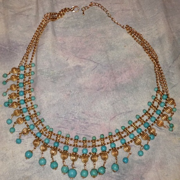 Statement necklace