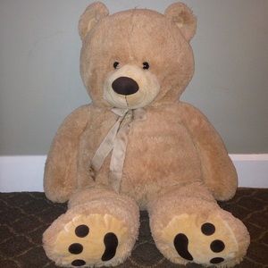 Giant teddy bear