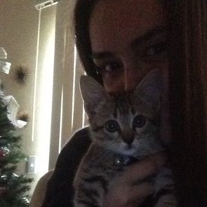 Meet your Posher, Emily