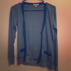 Striped white and blue sweater!