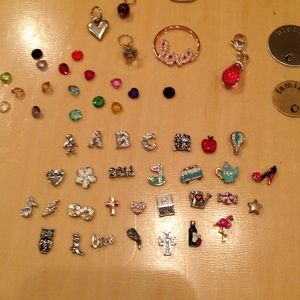 Origami Owl customs jewelry