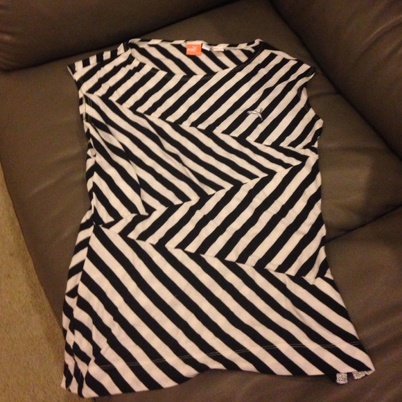 Puma sleeveless shirt/tank.major deal!!!!