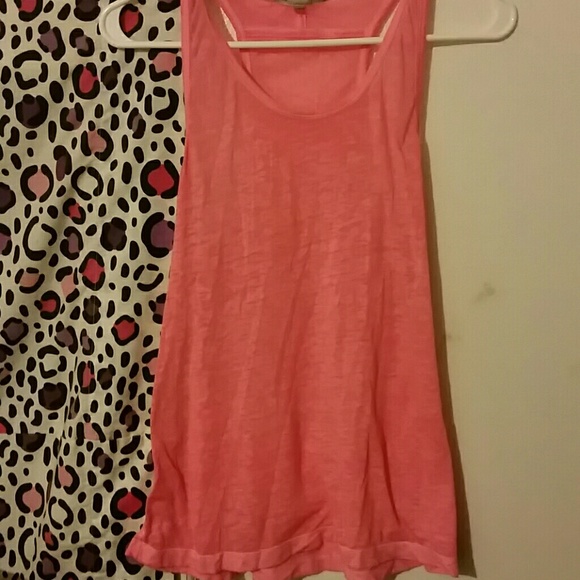 Pink tee