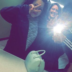 Meet your Posher, Shelly