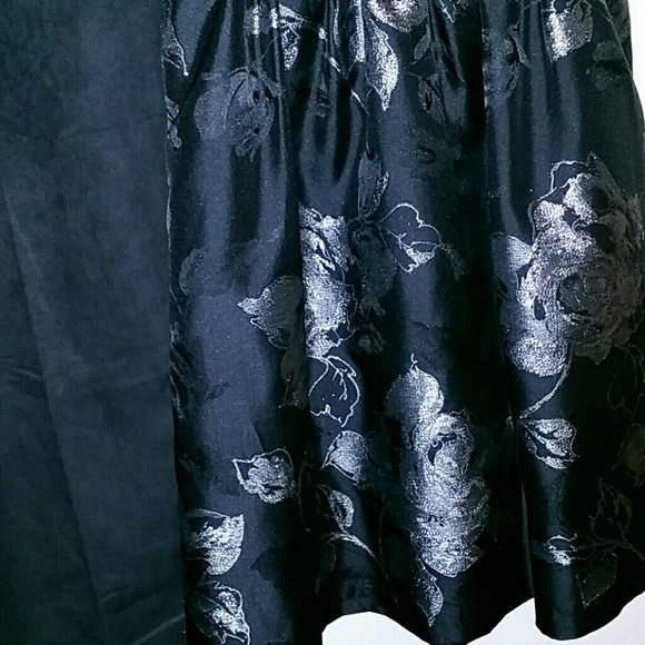 Brought dress from anther posher