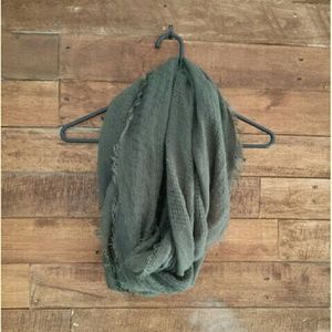 SOLD IN BUNDLE Infinity scarf
