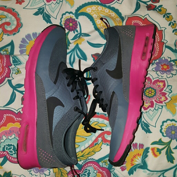 Nike Air Max Thea navy pink bottom
