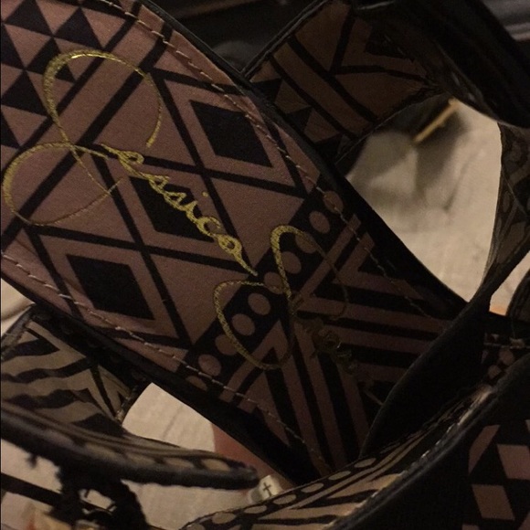 Jessica Simpson strappy black wedges - Picture 3 of 3