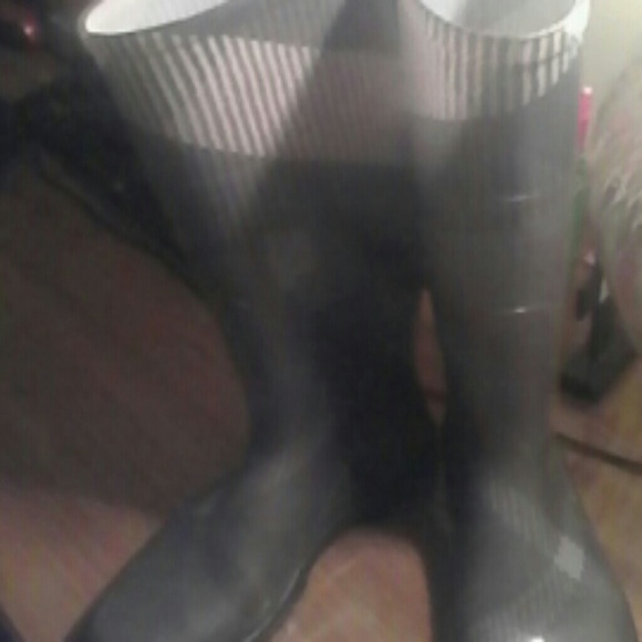 Authentic BURBERRY RAIN BOOTS