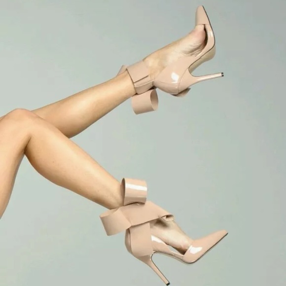 Aminah Jillil patent pump