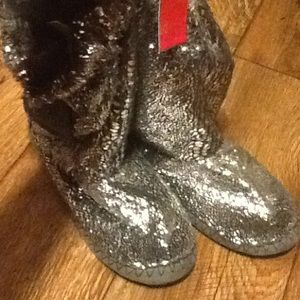 Candie's Silver Booties