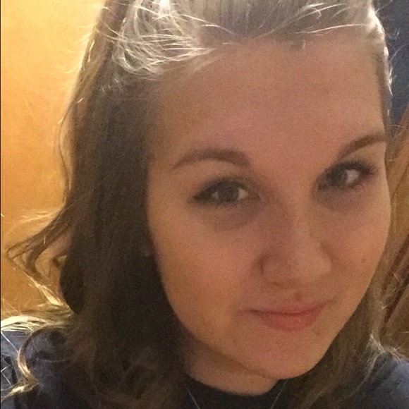 Meet your Posher, Meredith - Picture 1 of 1