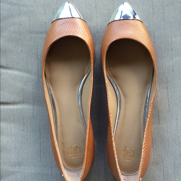 Ann Taylor Brown skylar captoe flats