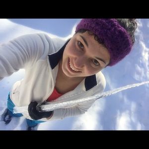 Meet your Posher, Vanessa