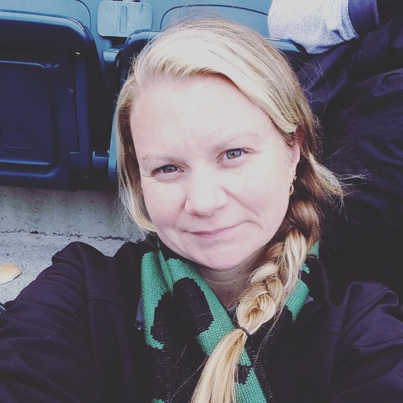 Meet your Posher, Michelle - Picture 1 of 1