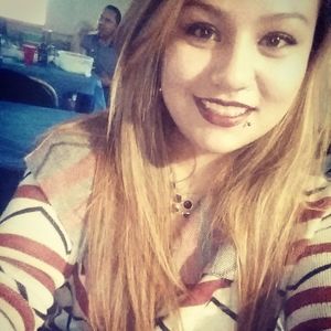 Meet your Posher, Vicky