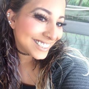 Meet your Posher, Viola