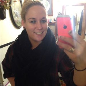 Meet your Posher, Adrienne