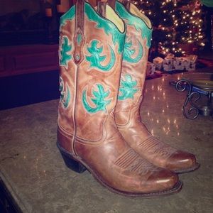 New Cowboy Boots!