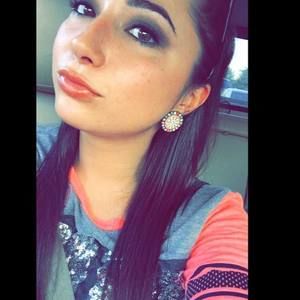 Meet your Posher, Courtney