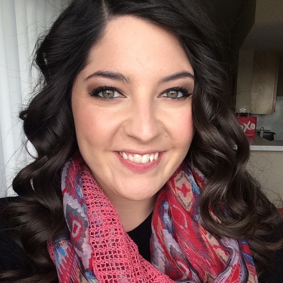 Meet your Posher, Brittany - Picture 1 of 1