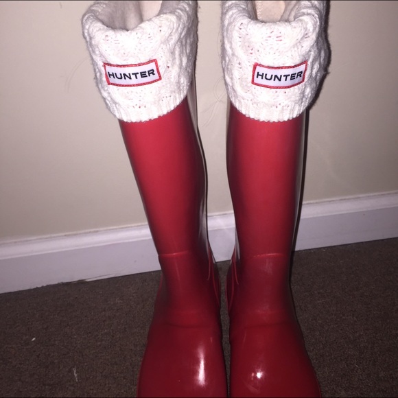 RED HUNTER RAIN BOOTS!