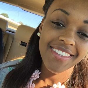 Meet your Posher, Alleah