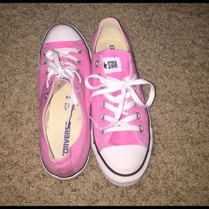 Pink converse size 8.5