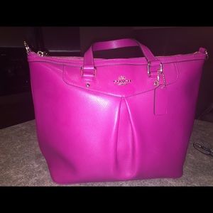BRAND NEW PINK COACH PURSE