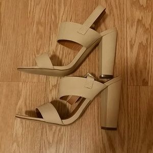 Beige chunky strap heel 8