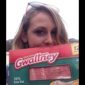 Meet your Posher, Camille