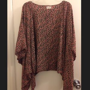 SOLD. Brandy Melville kimono