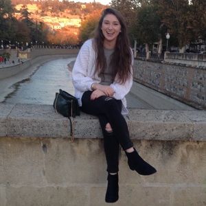 Meet your Posher, Sinead