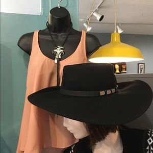 Meet your Posher, Jasmine