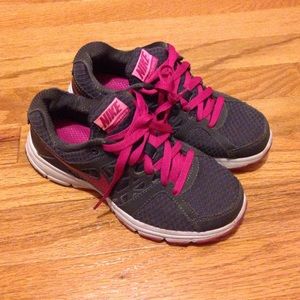 Nike Relentless 2 Sneakers