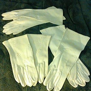 Vintage womens gloves 3 sets one price. Med.