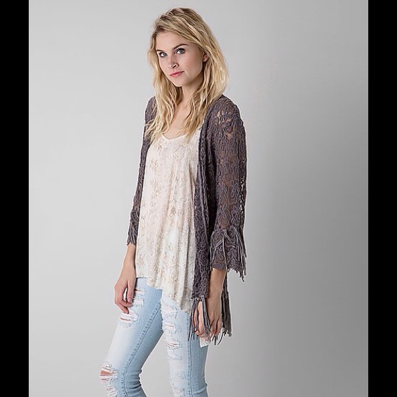 Searching for this! Gimmicks fringe overpiece