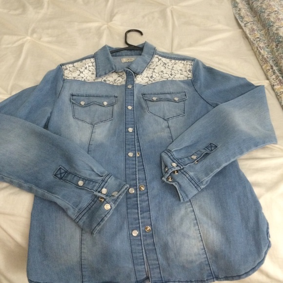 Denim & Lace 🎀