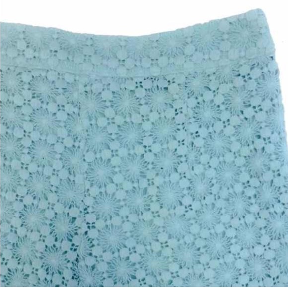 ♥️ Forever 21 Pastel Blue High Waisted Lace Shorts - Picture 3 of 4