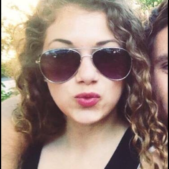 Meet your Posher, Jordan - Picture 4 of 4