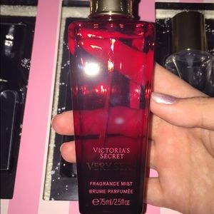 Victoria's Secret Very Sexy perfume