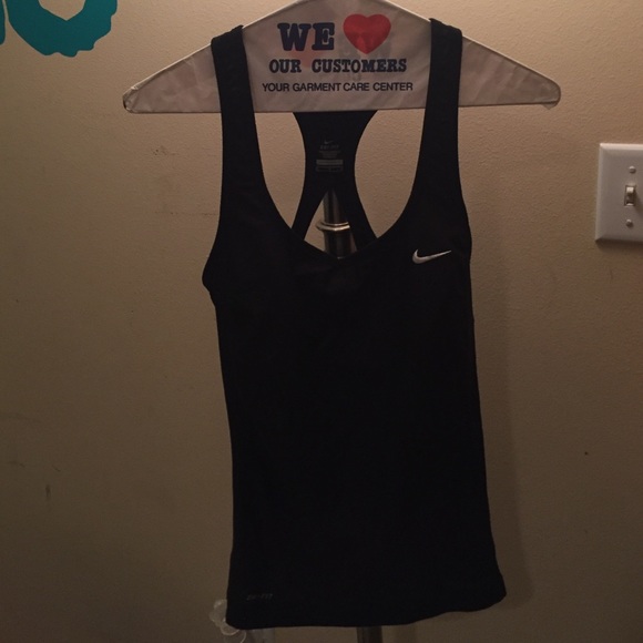 Women's black nike workout tank top